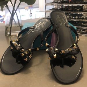 Valentino Garavani rock stud flat thong sandal